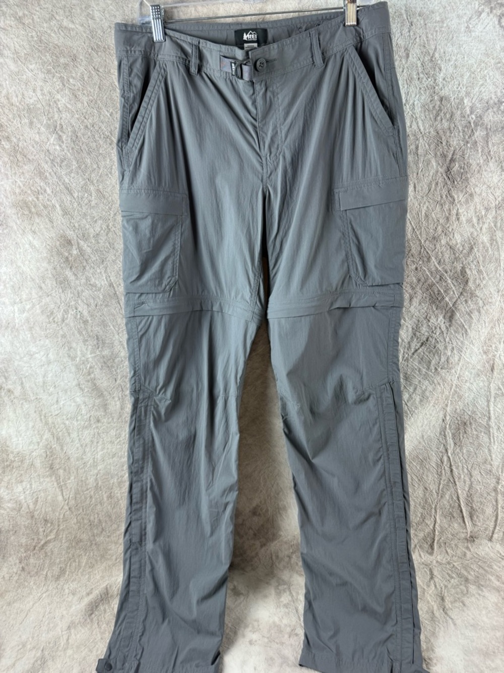 REI women’s Convertible Cargo Pants in Gray pants and shorts! Hiking  camping